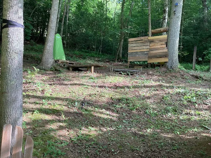 Winedrops Creekside Camping 9