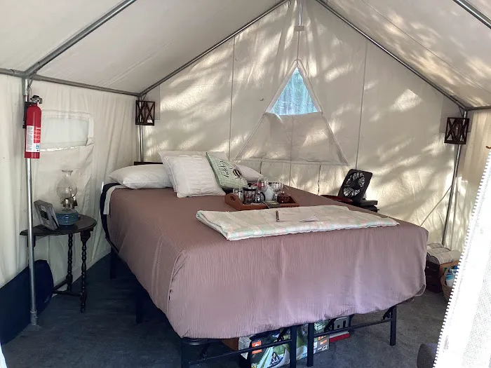 Winedrops Creekside Camping 8