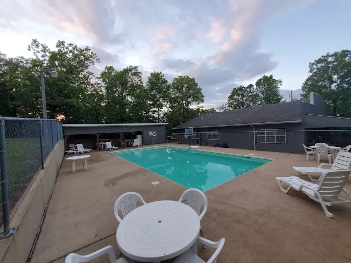 SonLight Campground and Cabins 8