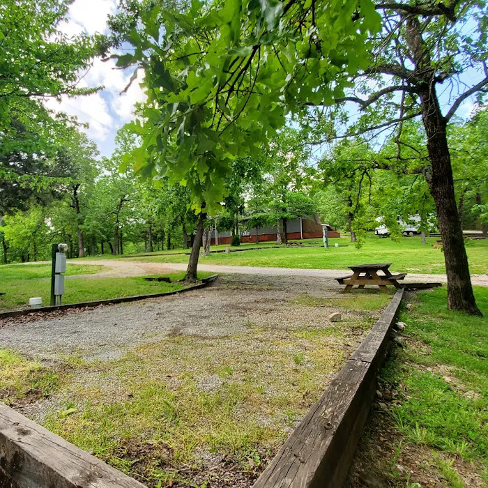 SonLight Campground and Cabins 6