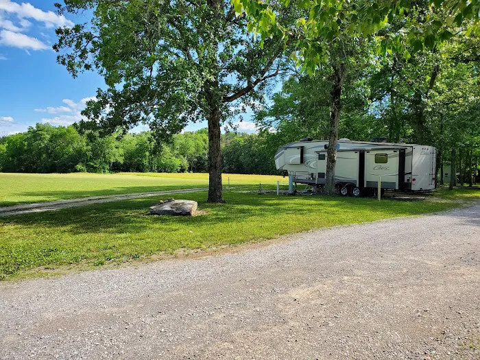 Bledsoe Forest Campground and Apartment Rentals 4