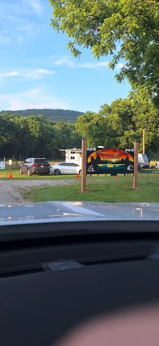 Bigmouth Cave Retreat- Camping and cabins! 7