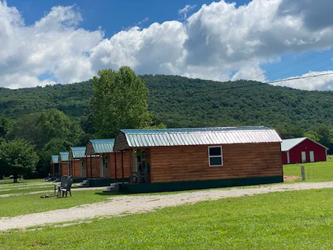Bigmouth Cave Retreat- Camping and cabins! 8