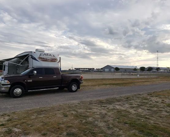 Speedy Camping & Parking