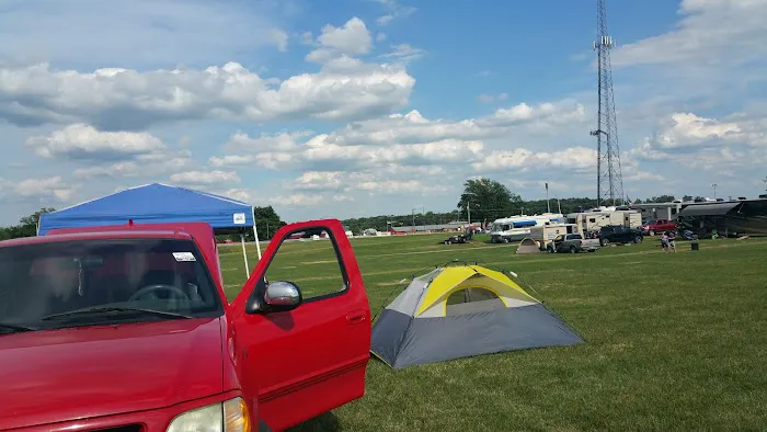 Speedy Camping & Parking 4