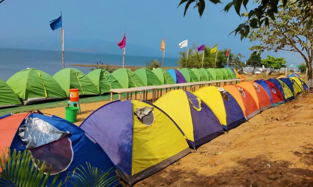 Enjoy Camping Near Quiet Lake Shores with Easy Fishing Access for an Unforgettable Outdoor Experience