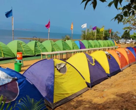 Enjoy Camping Near Quiet Lake Shores with Easy Fishing Access for an Unforgettable Outdoor Experience