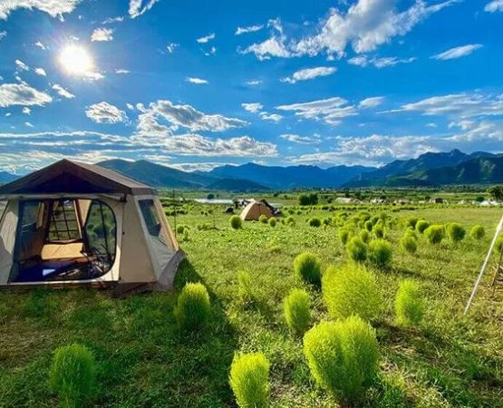 Safe and Enjoyable Hiking and Camping for Seniors in the USA