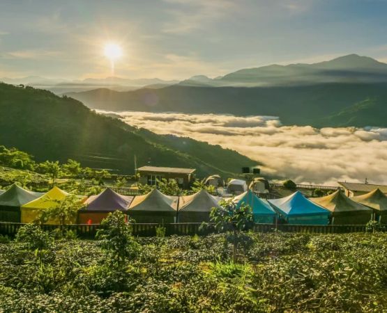 Ultimate Guide to Camping Near the Great Lakes: Best Spots and Tips