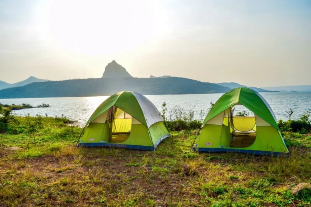 Tranquil Mountain Lakeside Camping with Nature Trails for an Unforgettable Outdoor Experience