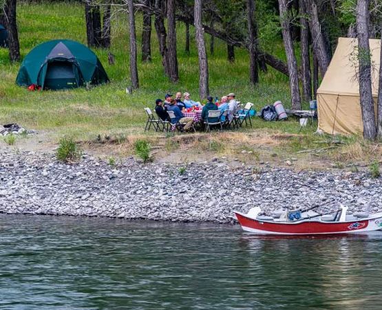 Experience Camping with Boat Rentals and Guided Fishing Tours for Ultimate Outdoor Fun