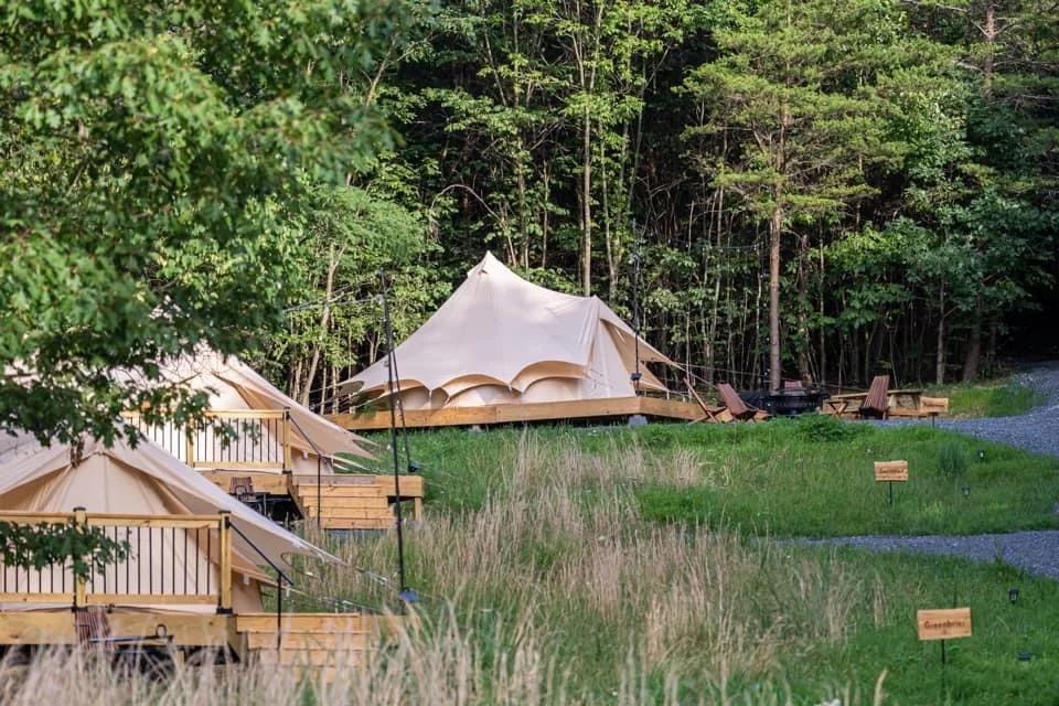 Discover the Best Winter Glamping Destinations in the USA for Cozy Outdoor Adventures