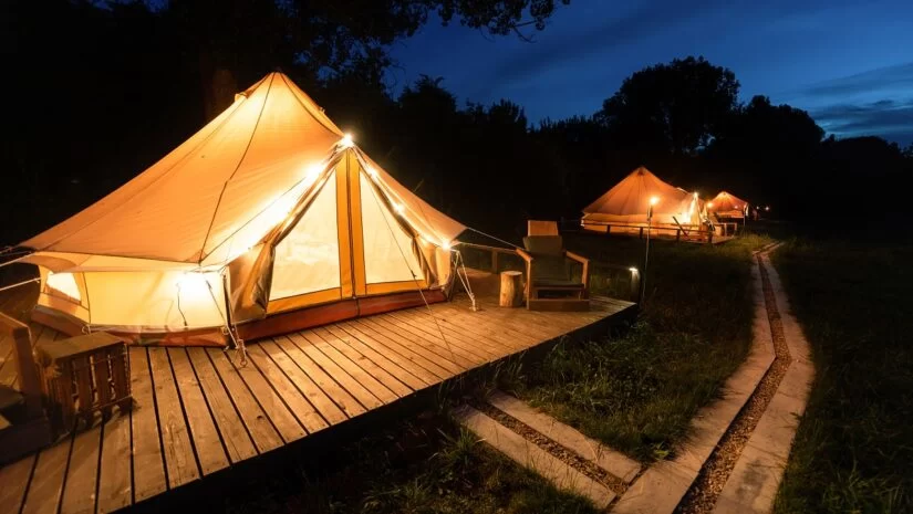 Discover the Best Winter Glamping Destinations USA for Cozy Outdoor Luxury