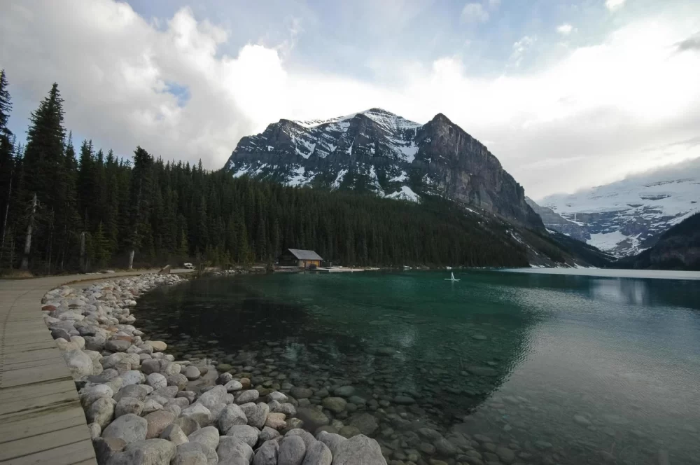 Discover Tranquil Mountain Campgrounds Near Pristine Lakes for Ultimate Relaxation