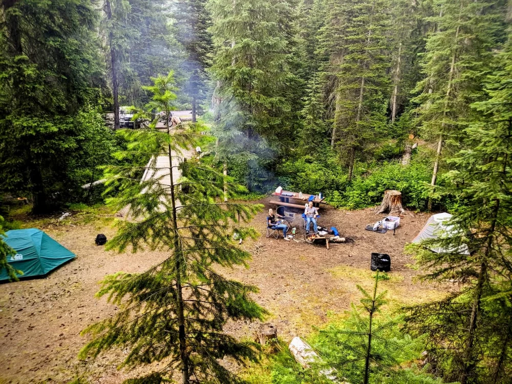 Camping Near Mountain Peaks with Spectacular Views: Ultimate Guide