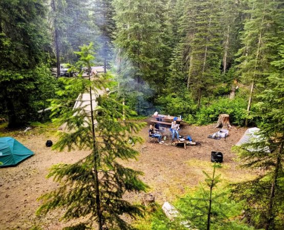 Camping Near Mountain Peaks with Spectacular Views: Ultimate Guide