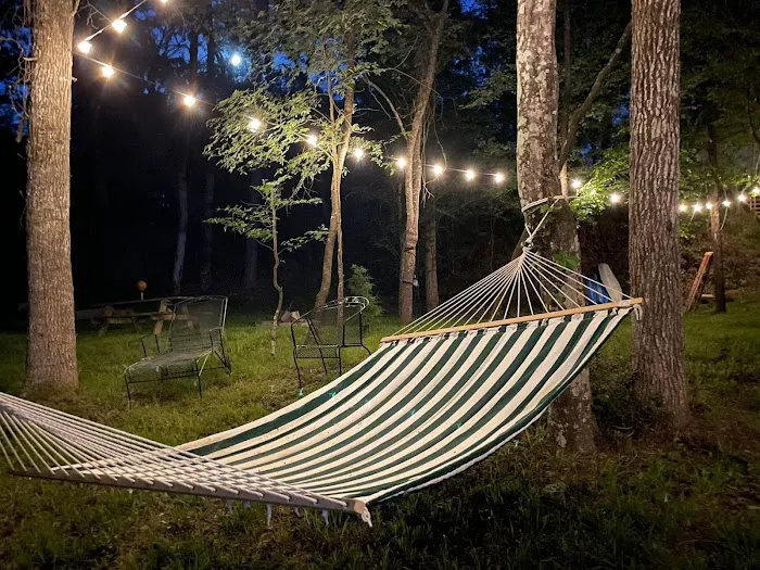 Lil o aces , Creekside Bunkhouse & Campground 8