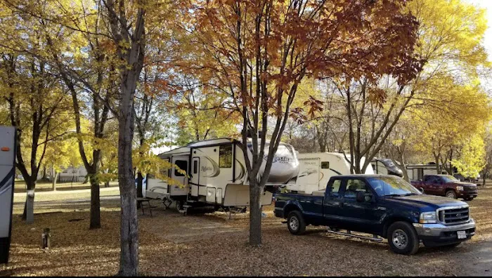 Schreier's On Shetek Campground 6