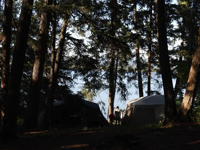 Quiet Nook Cave Lake 0