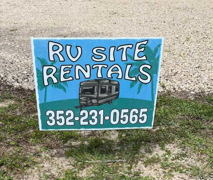 Sweet Paradise RV & Slips 6