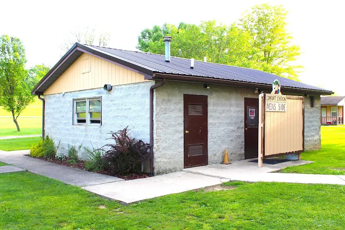Lazy Dog Camp Resort & Pay Lake 6