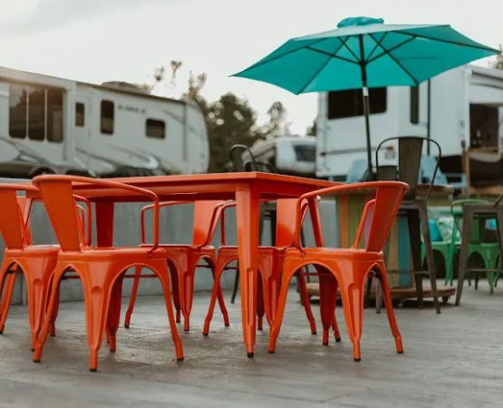 Tipsy Tiki Bar