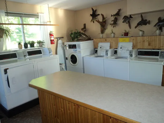 Hixton / Alma Center KOA Holiday 4