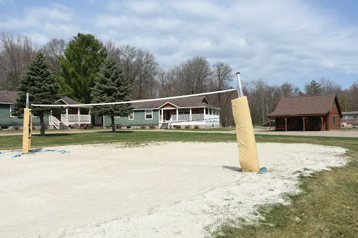 Riviera Resort Cabins & RV Rentals 7