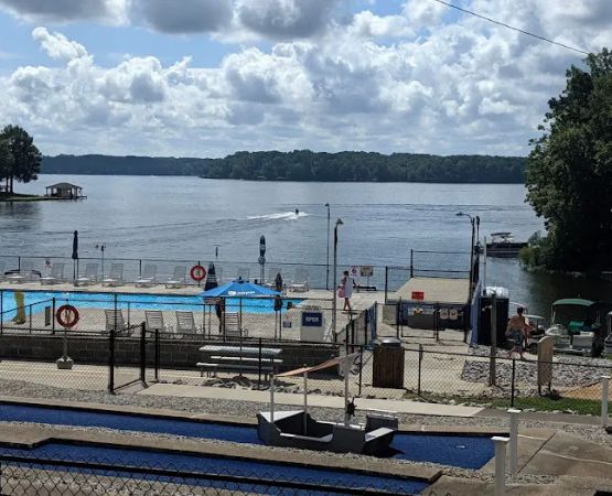 Lake Gaston Americamps