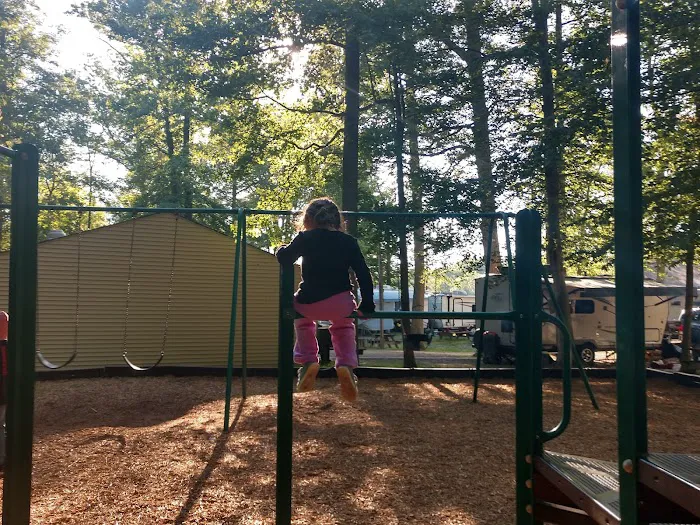 Columbus Woods-N-Waters Kampground 8