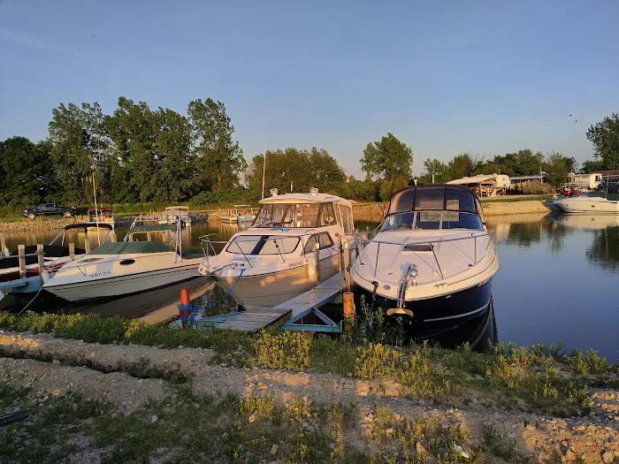 Paradise Acres Campgrounds and Marina 0