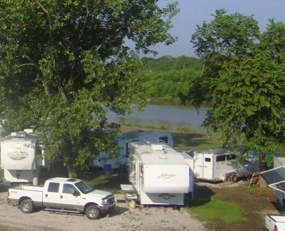 Kaskaskia River Camping & RV Park