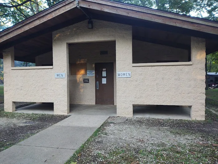 Bicentennial Campgroud at Lake Lou Yaeger 1