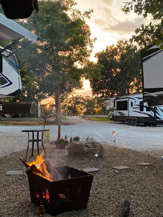 Hilltop Hideaway Campground 0