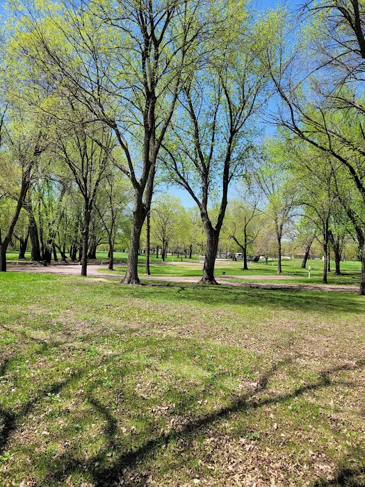 Madelia Campground at Watona Park 3