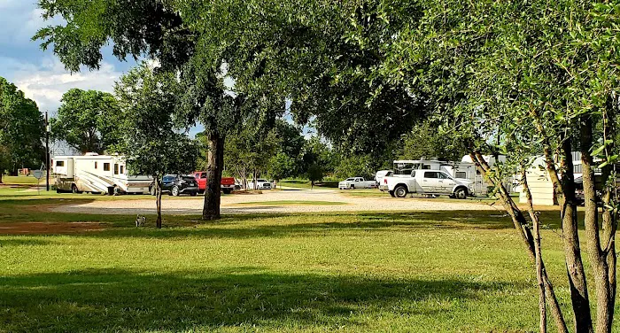 BR@TT - Brazos River at Tin Top RV Camp 5