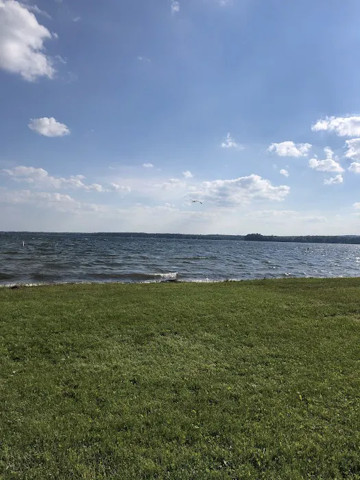 Lake View Resort 3