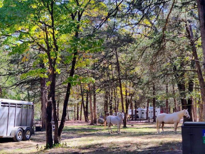 Devil’s Den Horse Camp 0