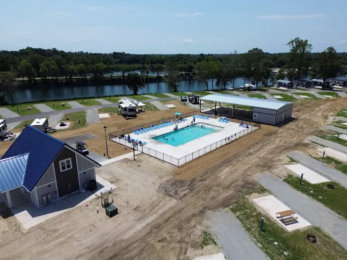 The Lakes RV & Cabin Resort 8