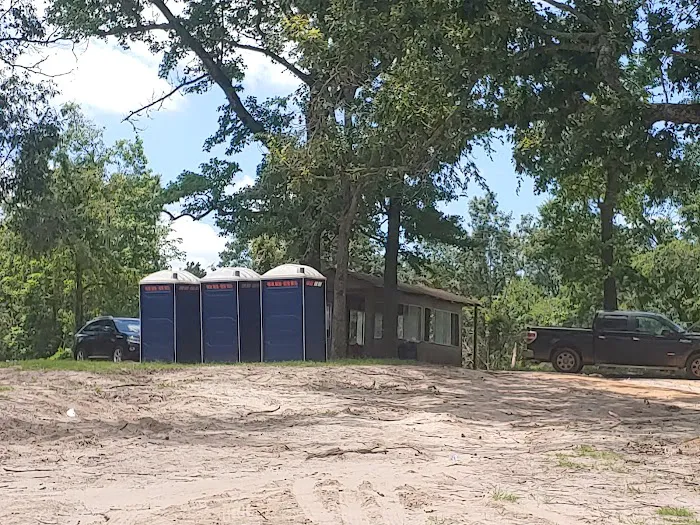 Hughes Campground lake 4