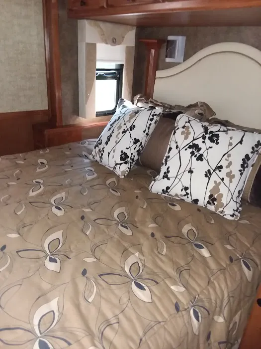 Woodsy Hollow Campground & RV Resort 1