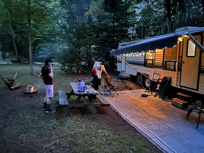 CampDoYaWanna Campground & Party Store 9