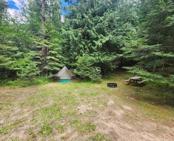 Extraordinary Camping