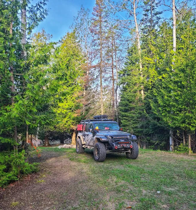 Trailhead Bar, Restaurant & Campground 2