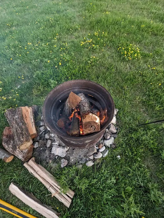 Trailhead Bar, Restaurant & Campground 3