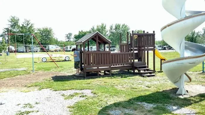 Clinton Lake Camping 7