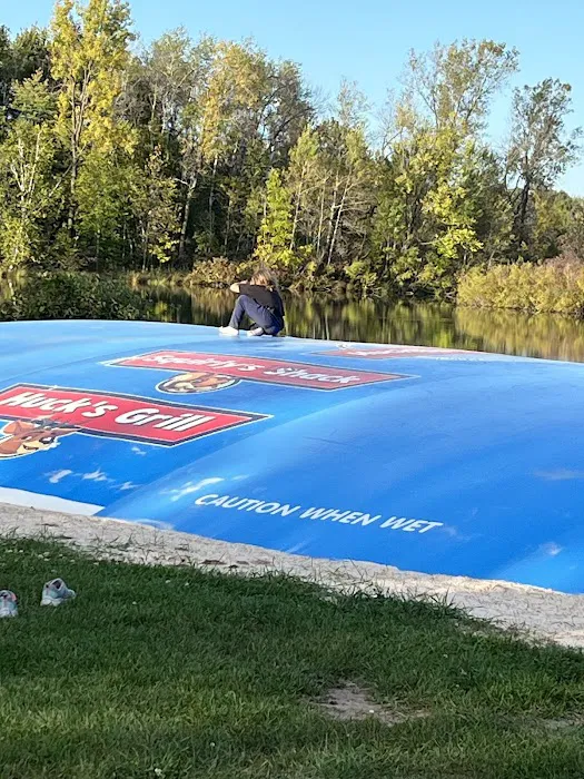 Hucklberry Acres Campground & Huck's Sports Grill 0