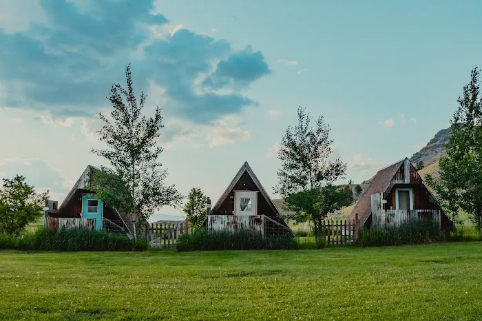 Lands Inn Cabins and Camping 0