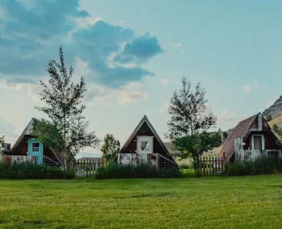 Lands Inn Cabins and Camping