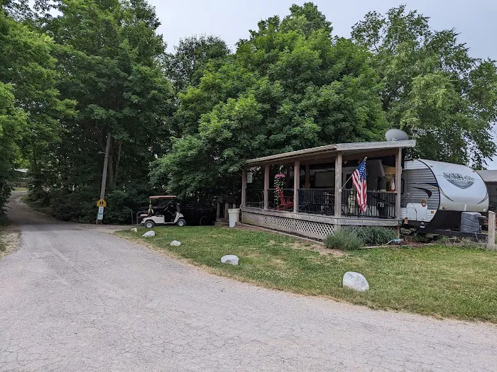 Leafy Oaks Campground Inc 2